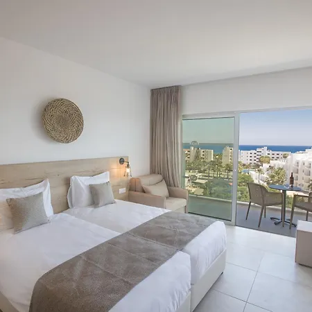 Hotel Bohemian Gardens 4*