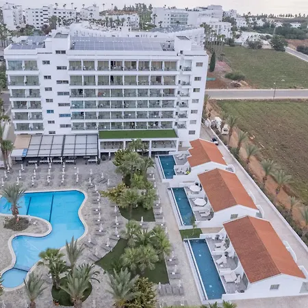 Hotel Bohemian Gardens 4*