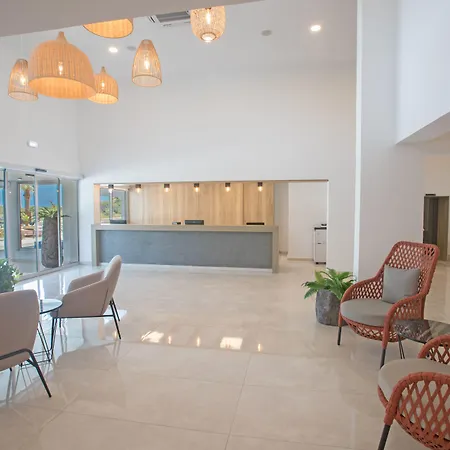 Bohemian Gardens فندق بروتاراس