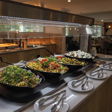 Bohemian Gardens فندق بروتاراس