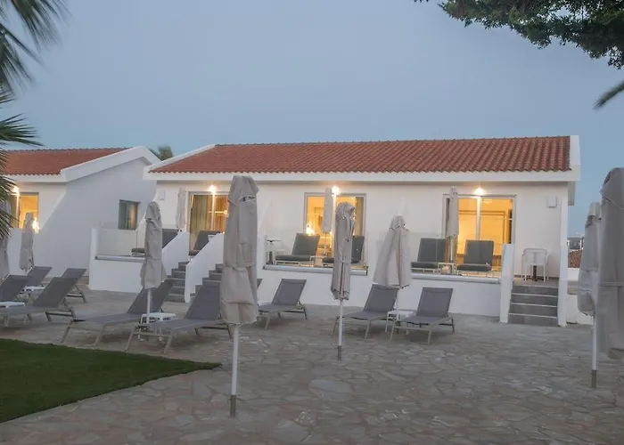 فندق Bohemian Gardens 4*