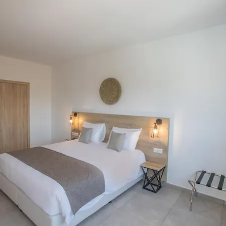 Bohemian Gardens ホテル 4*