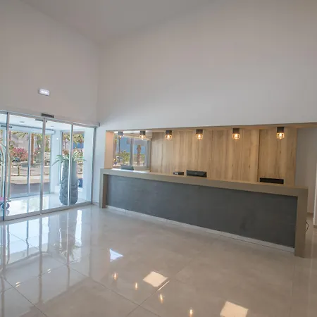 Hotel Bohemian Gardens 4*