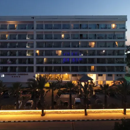 Bohemian Gardens Отель 4*
