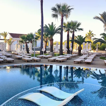 Hotel Bohemian Gardens 4*