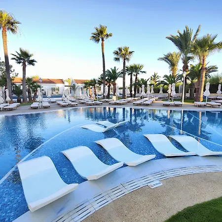 Bohemian Gardens Hotel Protaras