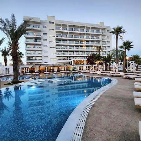 Hotel Bohemian Gardens 4*