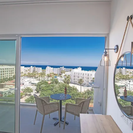 Hotel Bohemian Gardens 4*