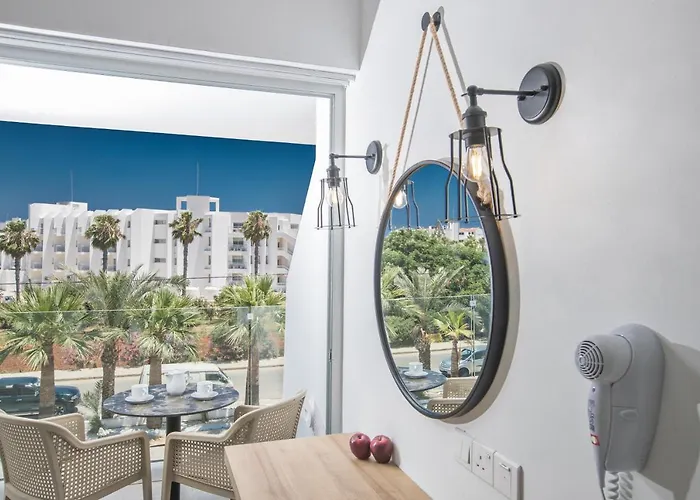 Ξενοδοχείο Bohemian Gardens Πρωταράς