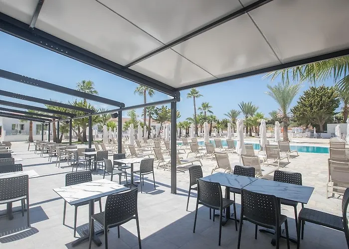 Ξενοδοχείο Bohemian Gardens Πρωταράς