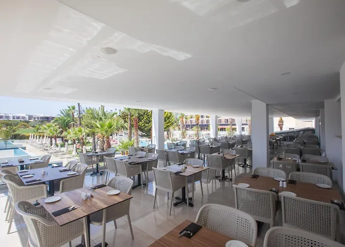 Bohemian Gardens 4* Πρωταράς