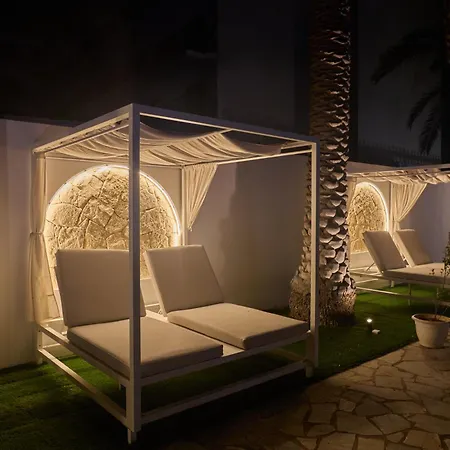 Bohemian Gardens 4*